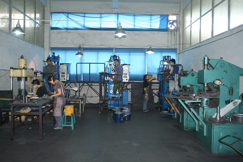 Carbide pressing workshop